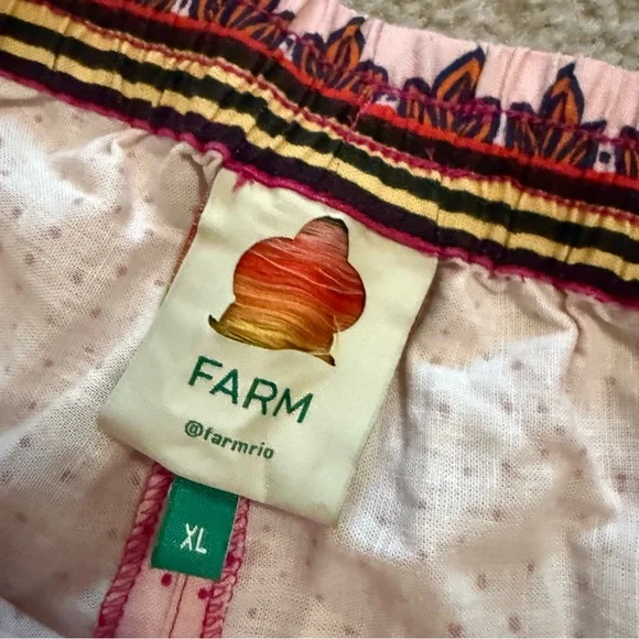 FARM Rio pink linen button up and shorts set (2 pieces) in Macaw Scarf XL - Picture 7 of 13